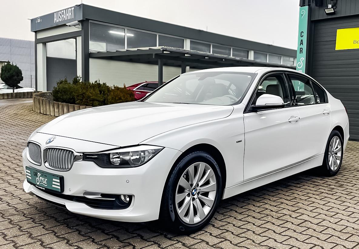 BMW 320 i NAVI SHZ PDC 